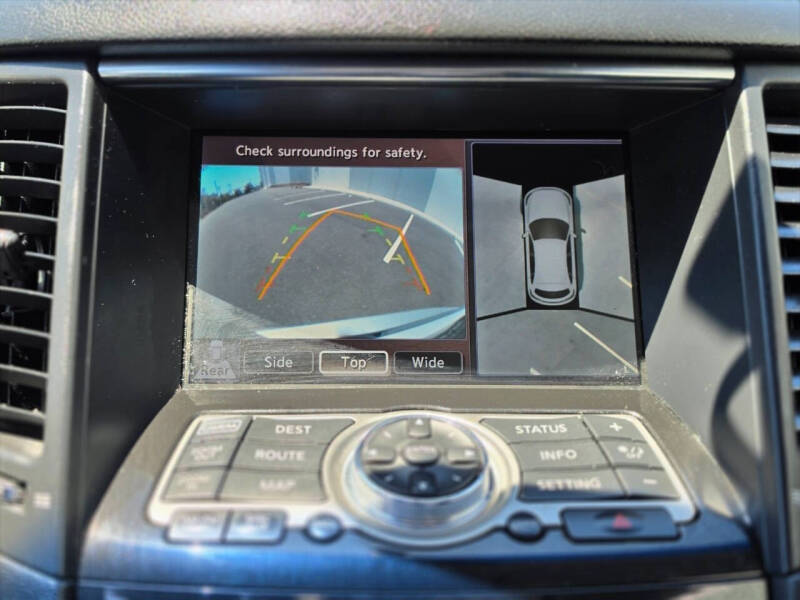 2011 Infiniti FX35