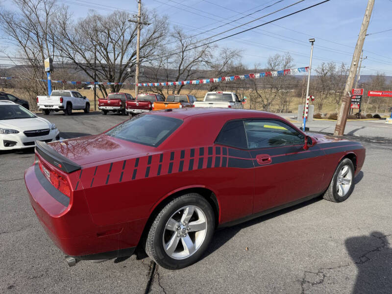 2009 Dodge Challenger SE