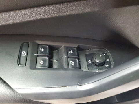 2019 Volkswagen Jetta R-Line