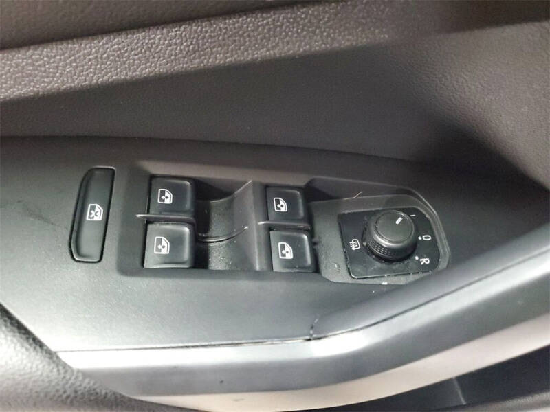 2019 Volkswagen Jetta R-Line