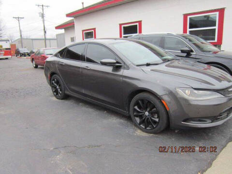 2015 Chrysler 200 for sale at Bitner Motors in Pittsburg KS