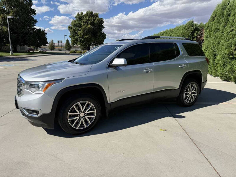 2017 GMC Acadia SLE-2