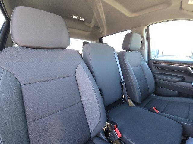 2024 GMC Sierra 1500 Elevation Standard