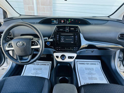 2016 Toyota Prius Two