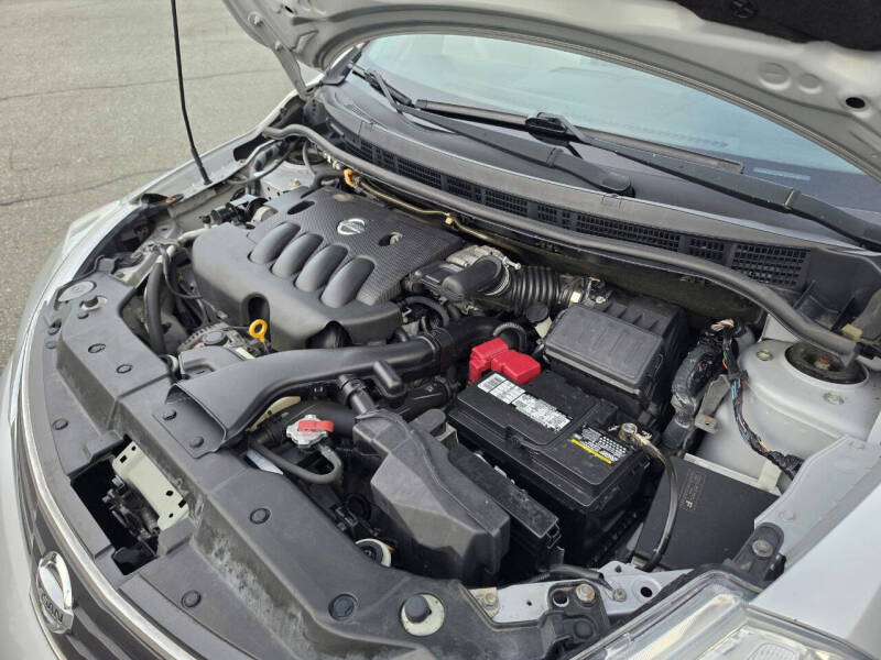 2011 Nissan Versa 1.8 S