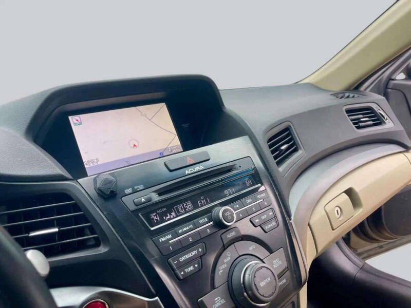 2014 Acura ILX 2.0L w/Tech