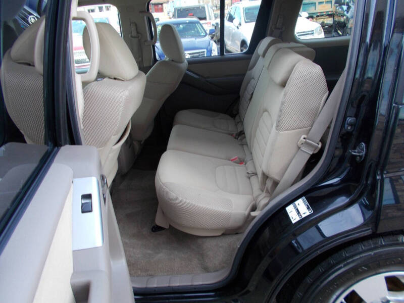 2011 Nissan Pathfinder S