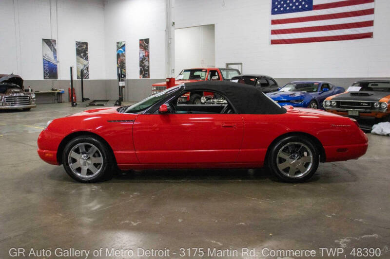 2002 Ford Thunderbird Deluxe