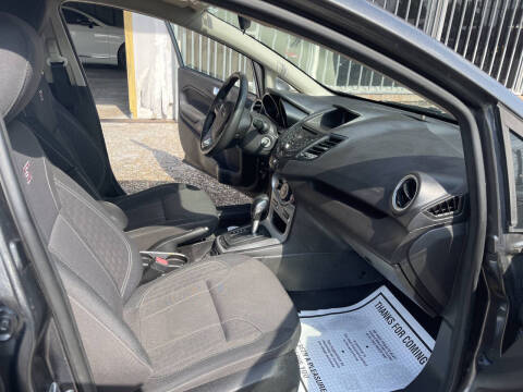 2015 Ford Fiesta SE