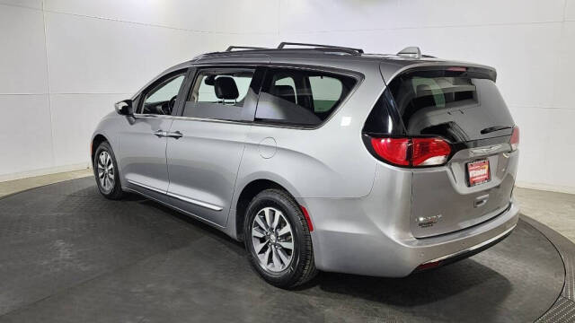 2020 Chrysler Pacifica for sale at NJ Car Buyer in Jersey City, NJ