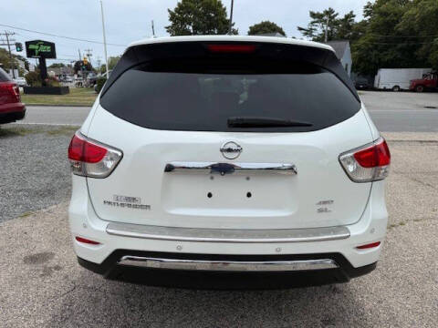 2015 Nissan Pathfinder SL