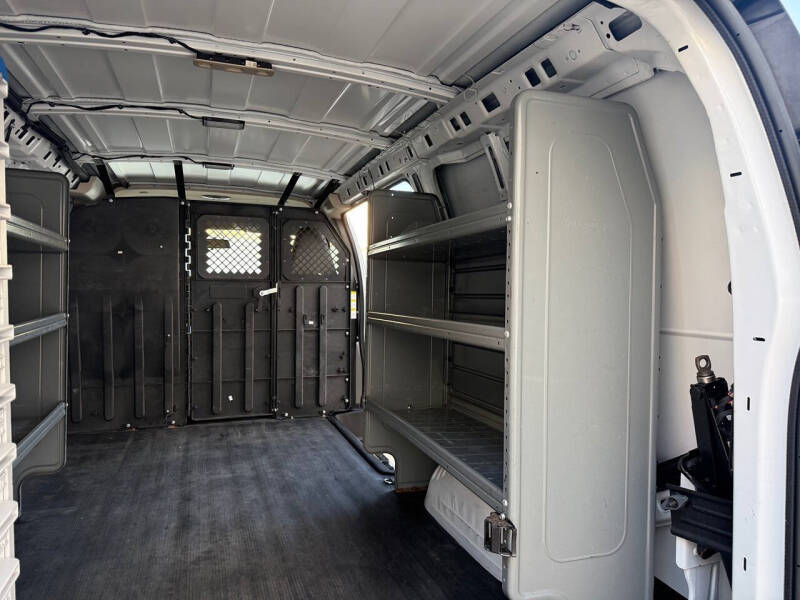 2019 Chevrolet Express 2500