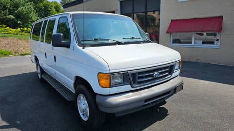 2007 Ford E-Series for sale at I-Deal Cars LLC in York PA