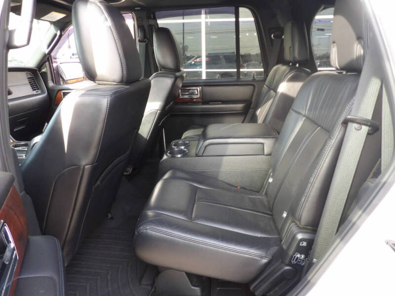2016 Lincoln Navigator Select