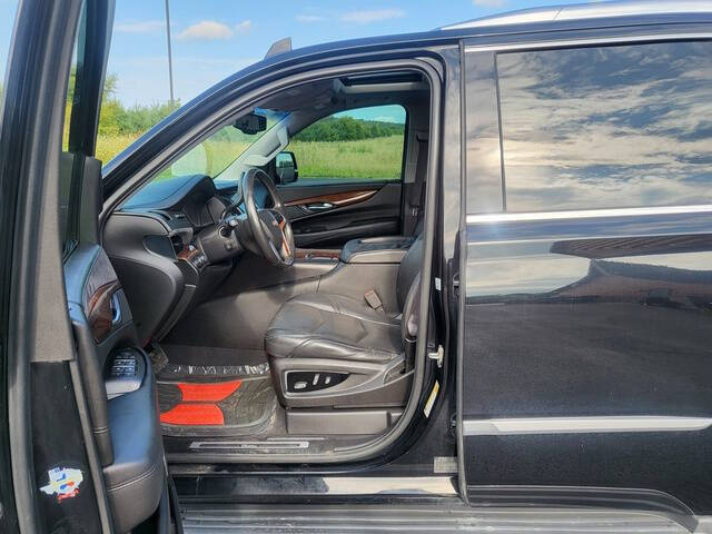 2015 Cadillac Escalade Luxury