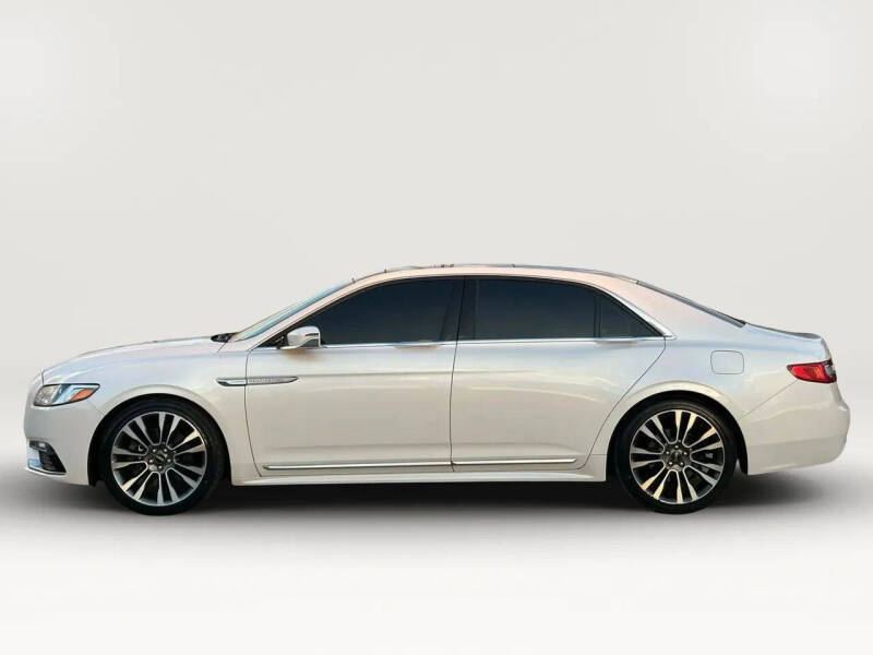 2017 Lincoln Continental Select