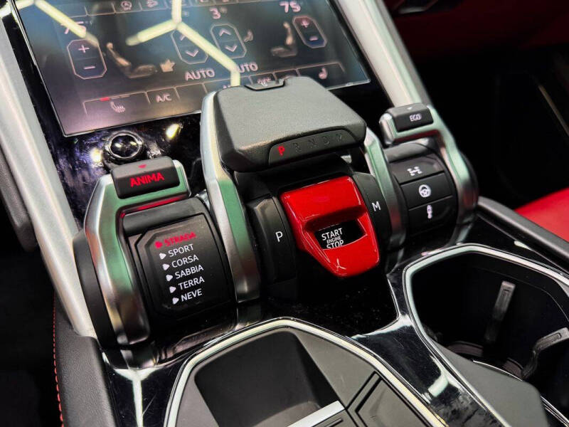 2022 Lamborghini Urus