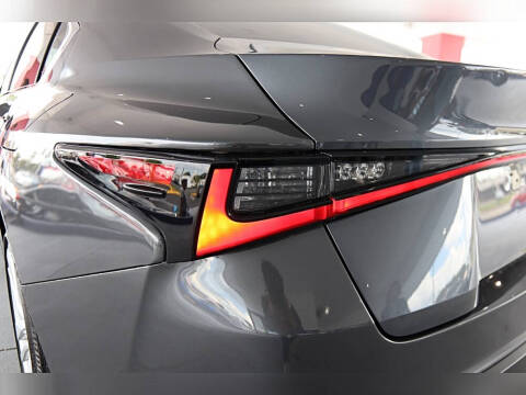 2023 Lexus IS 300
