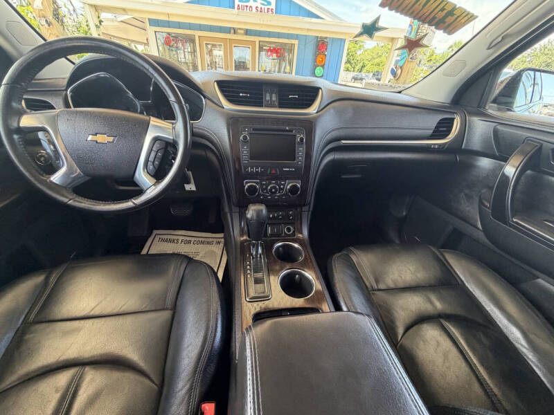 2017 Chevrolet Traverse LT