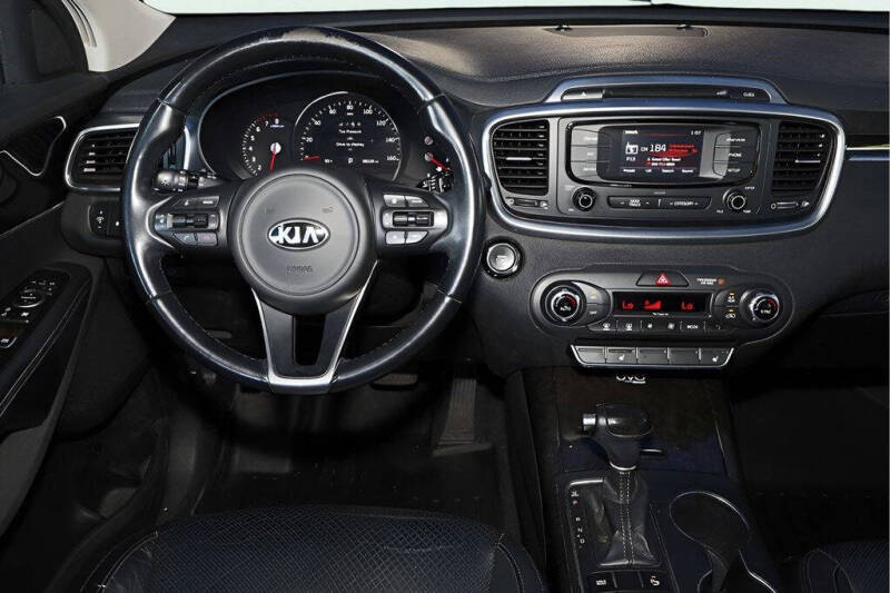 2016 Kia Sorento EX V6