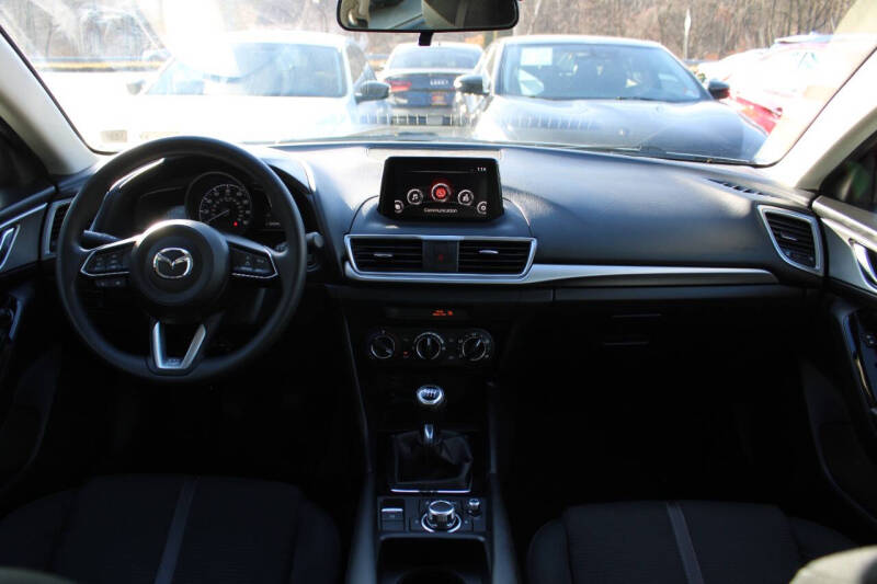 2017 Mazda MAZDA3 Sport