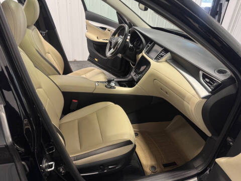 2019 Infiniti QX50 Essential