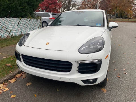 2017 Porsche Cayenne S E-Hybrid