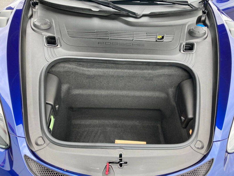 2023 Porsche 718 Cayman GT4 RS