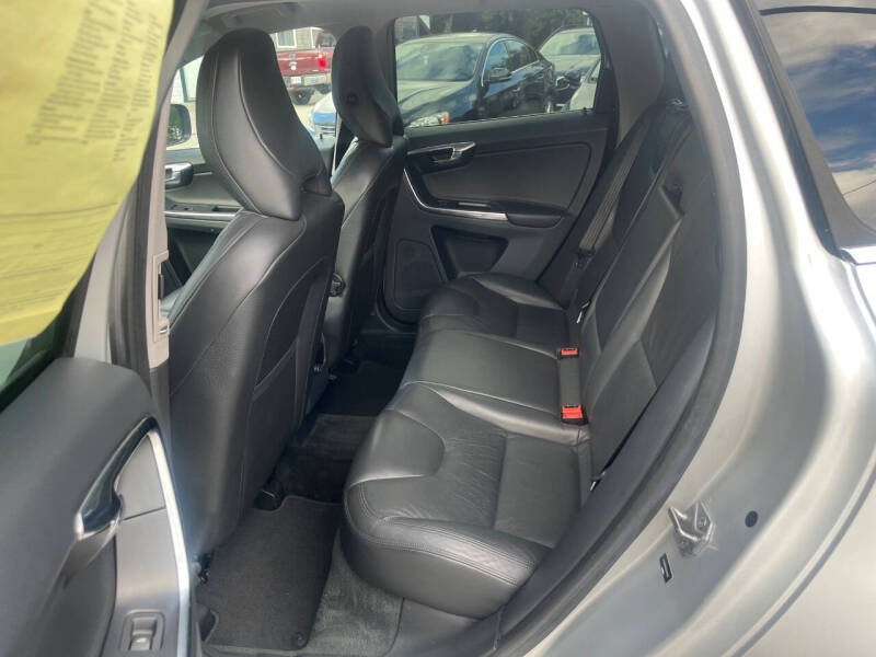 2014 Volvo XC60 T6 Premier Plus