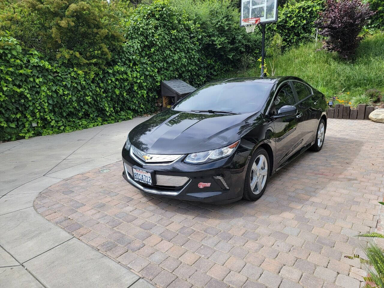 Black 2018 Chevrolet Volt LT LT 4dr Hatchback 1