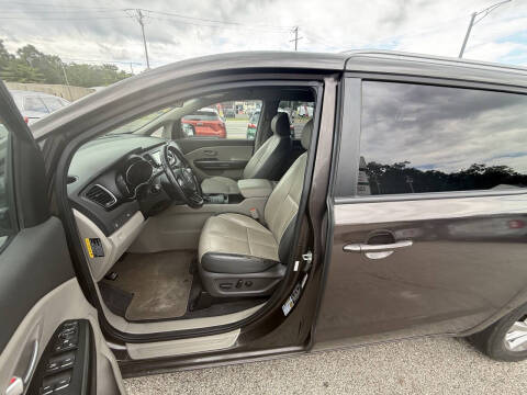 2017 Kia Sedona LX