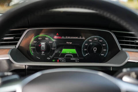 2019 Audi e-tron quattro Premium Plus