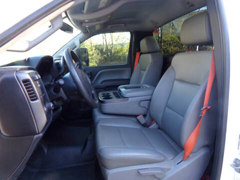 2019 International CV515