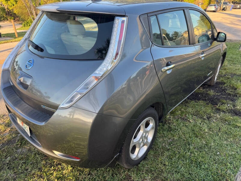2015 Nissan LEAF S