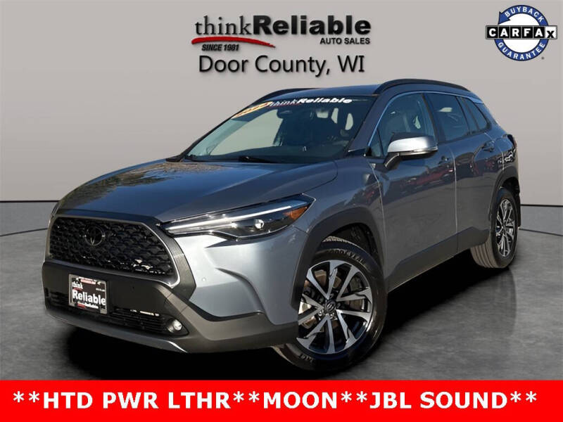 2024 Toyota Corolla Cross XLE's photo