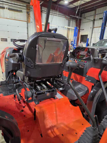 2021 Kubota M62  Tractor  Loader  Backhoe