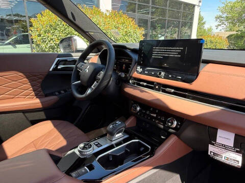 2026 Mitsubishi Outlander PHEV SEL
