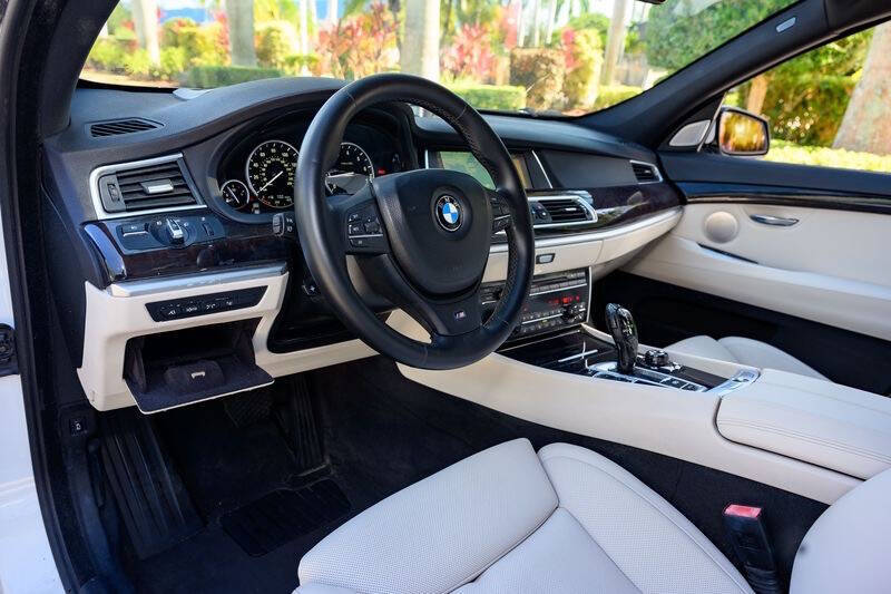 2013 BMW 5 Series 535i Gran Turismo