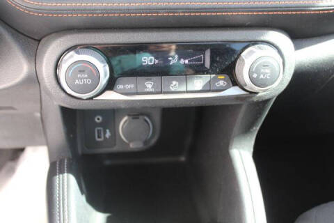 2020 Nissan Kicks SR