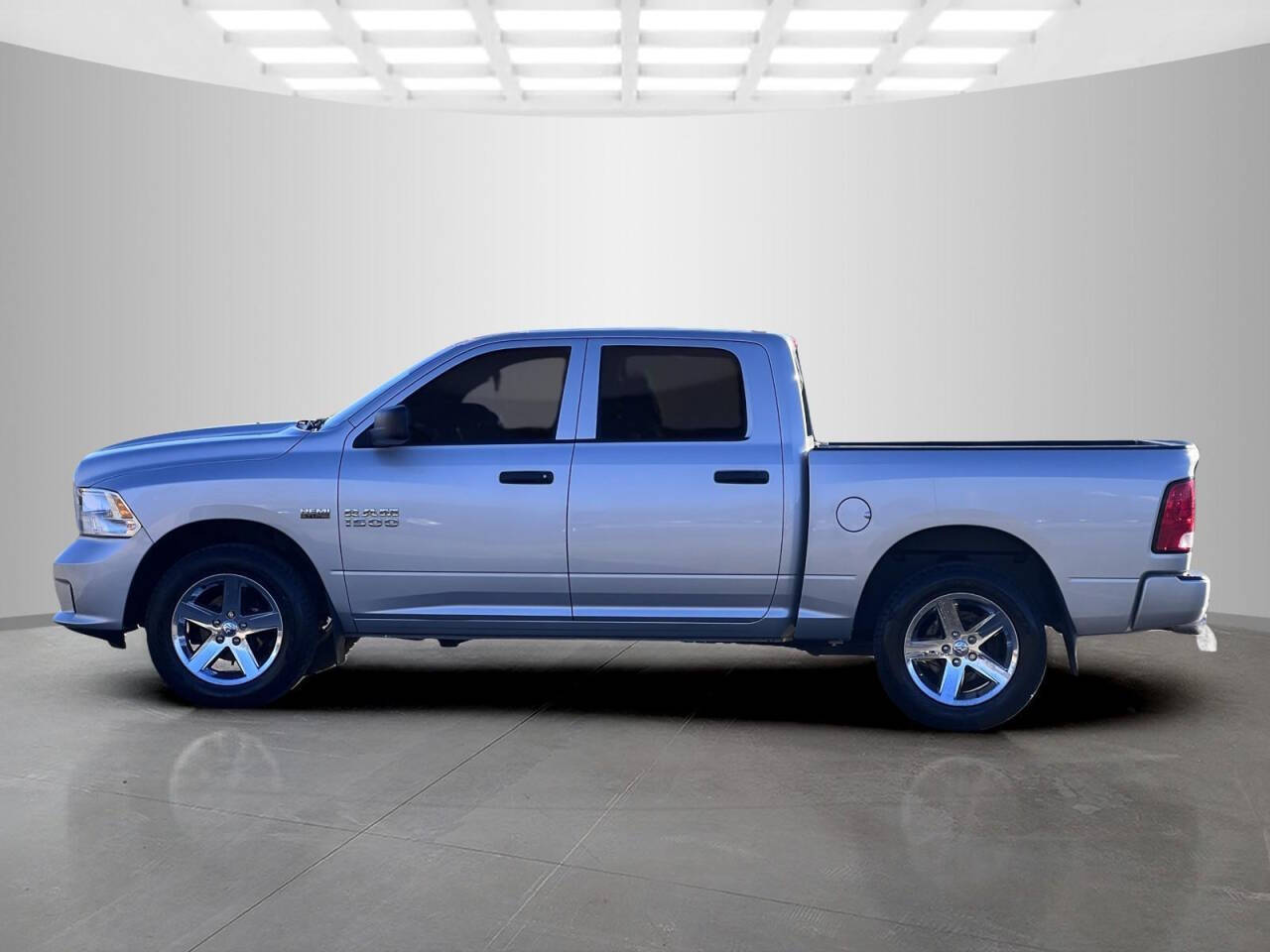 2015 Ram 1500 for sale at Used Cars Toledo in Oregon, OH