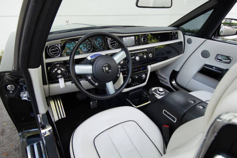 2016 Rolls-Royce Phantom Drophead Coupe