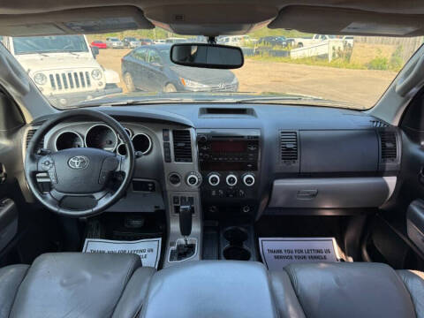 2013 Toyota Sequoia SR5