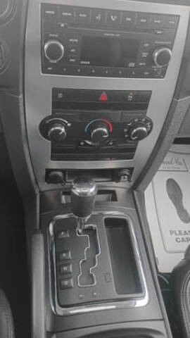 2008 Jeep Commander Sport