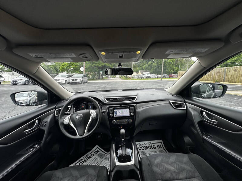 2016 Nissan Rogue SV