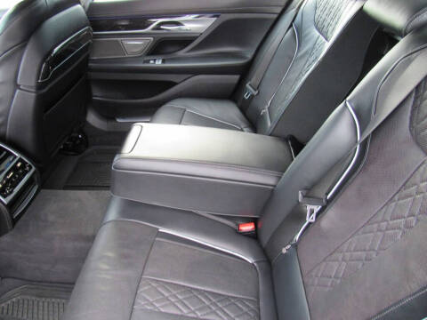 2019 BMW 7 Series 740i