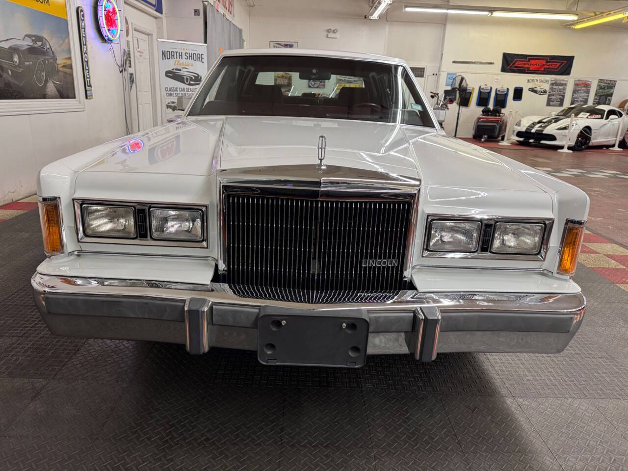 1989 Lincoln Town Car 6