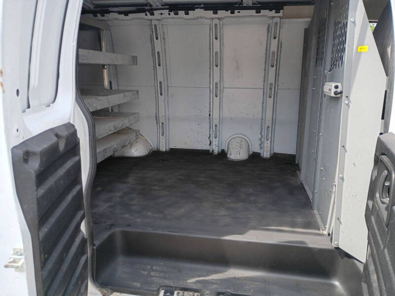2017 Chevrolet Express 2500