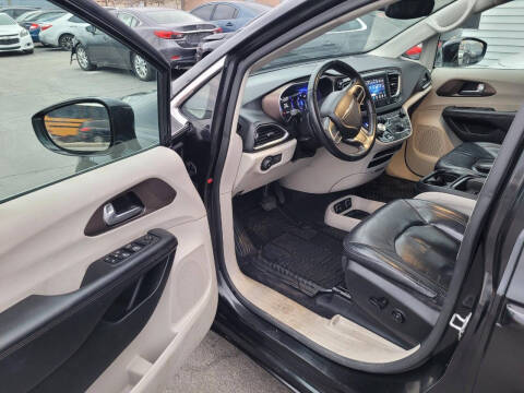 2018 Chrysler Pacifica Touring L