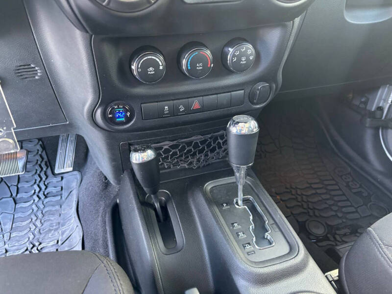 2015 Jeep Wrangler Willys Wheeler Edition