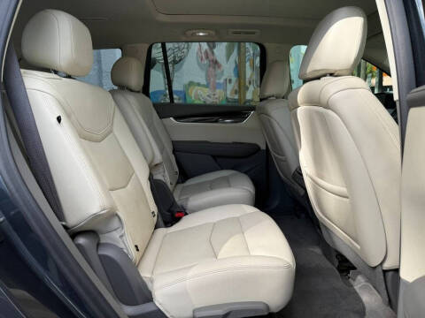 2021 Cadillac XT6 Premium Luxury